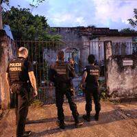 A Polícia Federal em Santarém deflagrou, nesta terça-feira (8), a operação “Pavão Misterioso”, para combater crimes de extração ilegal de madeira