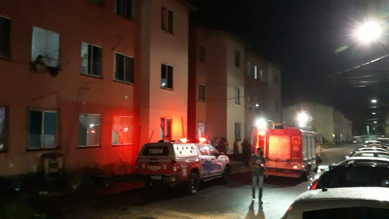 Polícia remove corpo masculino em apartamento de Icoaraci