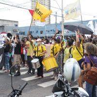 Os manifestantes se concentraram em frente á sede do Setransbel, que aponta dificuldade de operação com a tarifa a R$ 4