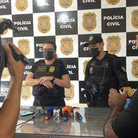 A Polícia Civil, em entrevista coletiva, deu detalhes da operação que prendeu os três suspeitos