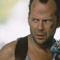 Bruce Willis em cena do filme "Duro de Matar"