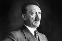 Adolf Hitler foi condenado a cinco anos de prisão por participação no "Putsch [Golpe] da Cervejaria"