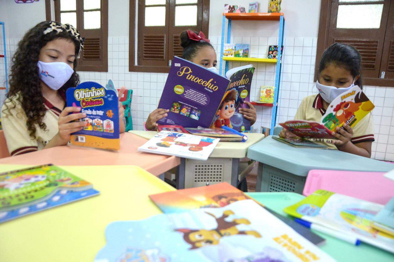 Redário' na Creche Prof. Orlando Bitar incentiva a leitura e