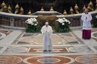 Papa Francisco preside missa de Páscoa no Vaticano