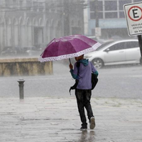 Inmet alerta para risco de chuvas intensas e tempestades, com ventos fortes que podem chegar a 60 km/h em alguns locais