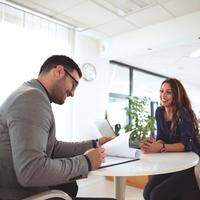 Pesquisa sobre a empresa, seus valores e funcionamento pode ser um diferencial na hora de uma entrevista de emprego