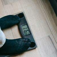 Controle de peso ajuda na prevenção de doenças como hipertensão e diabetes