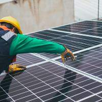 Implantação de sistemas de energia fotovoltaica é alternativa benéfica para empresas de todos os portes