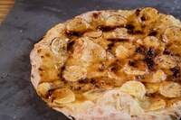 No empreendimento de André Pontes, a pizza de banoffe combina duas iguarias em uma só