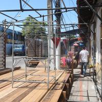 Ao longo da rua Barão do Igarapé Miri, já é possível ver a alternativa sendo montada para os feirantes do Mercado da Farinha