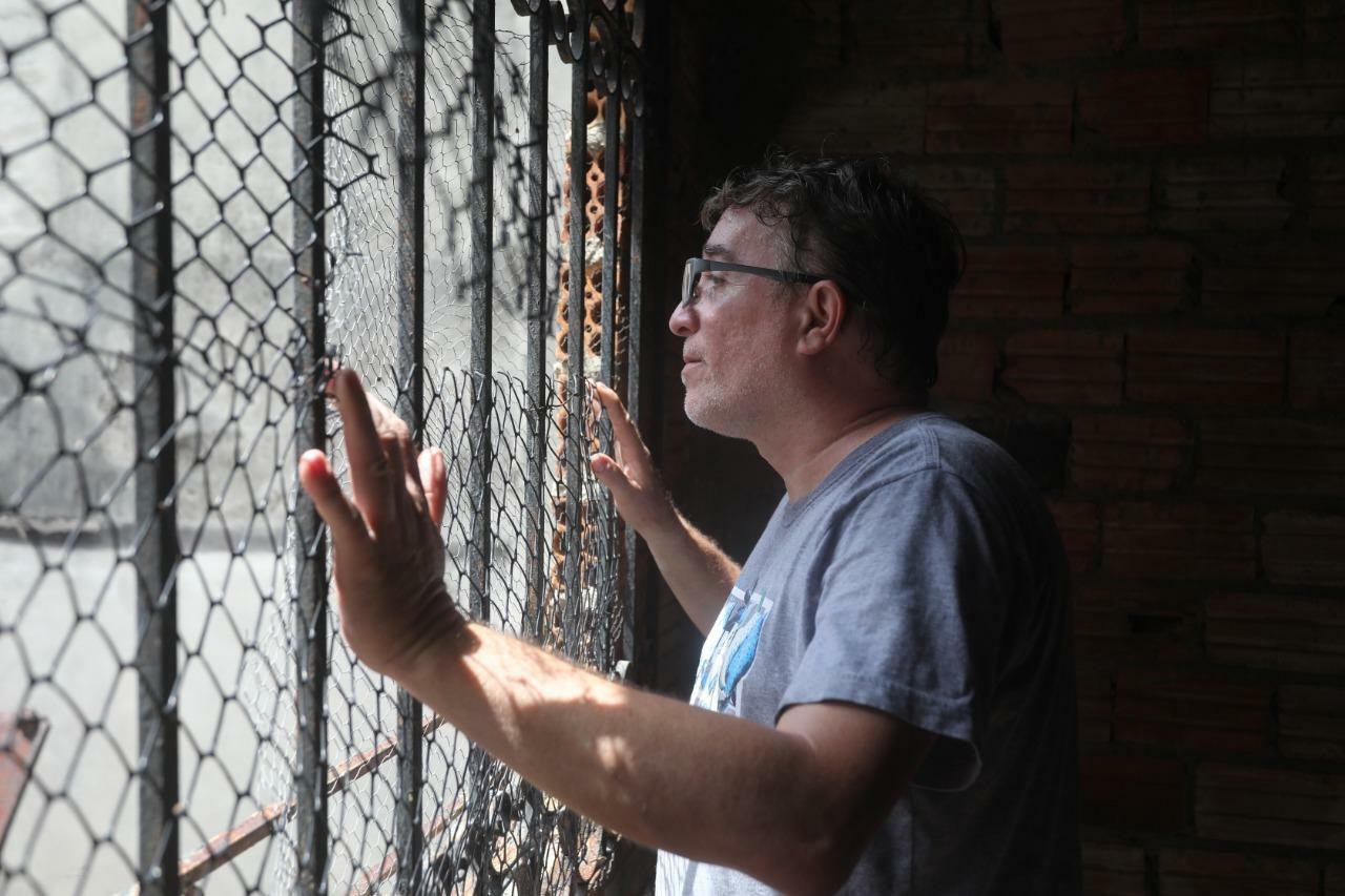 Apesar de ter crescido no im&oacute;vel Cl&aacute;udio n&atilde;o se sente apegado &agrave; casa