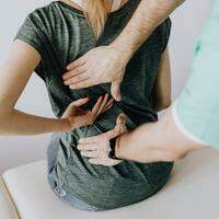 Caso não seja tratada, a dor nas costas pode causar a limitação dos movimentos