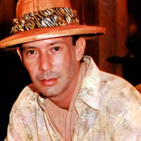 Menos de um ano após o fim das gravações de “Pantanal”, no início de 1991, o ator morreu de pneumonia provocada pela Aids