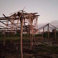 A Escola Municipal de Ensino Fundamental Paulo Anacleto teve a estrutura completamente queimada.