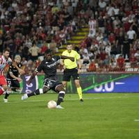 Em sua estreia na Europa League, Monaco venceu Estrela Vermelha por 1 a 0