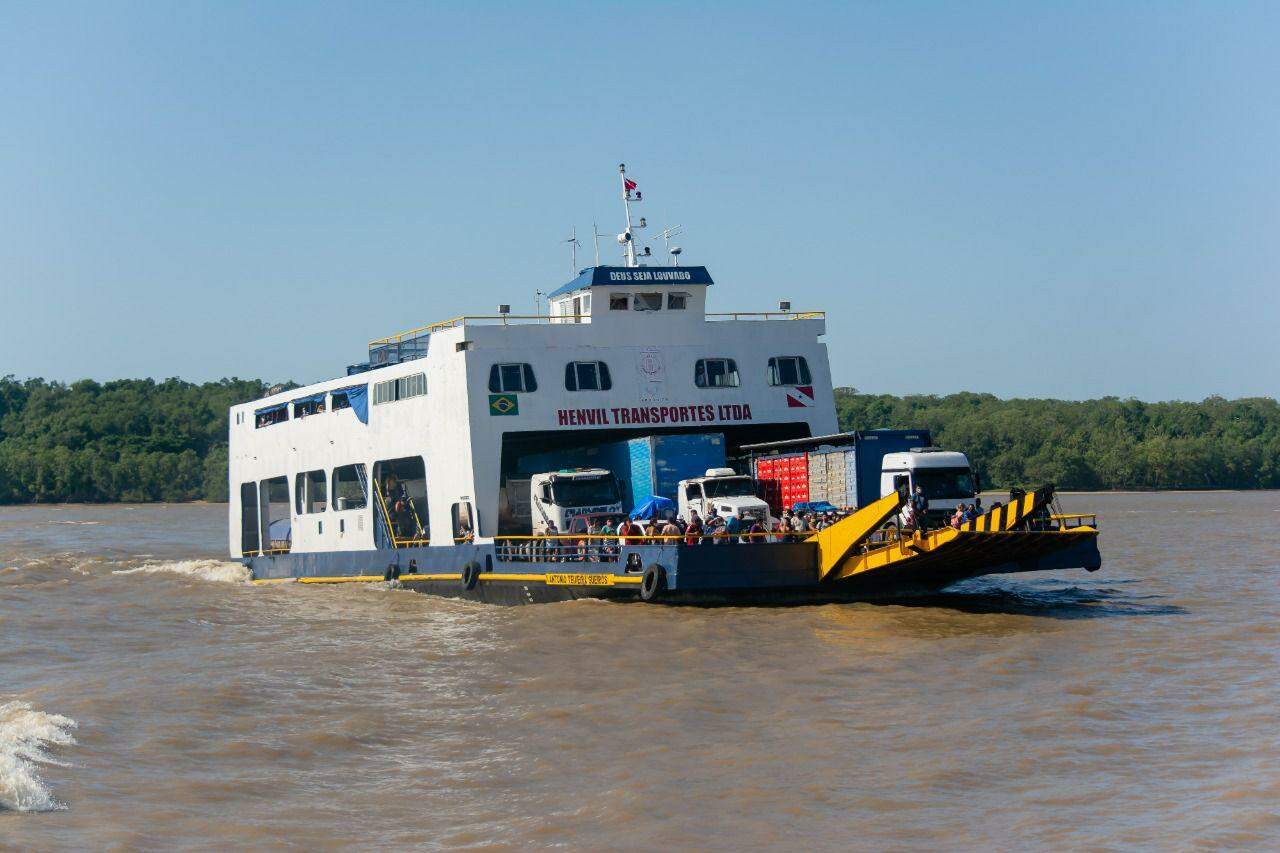 Balsas operam em novos horários no Marajó