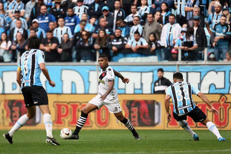 Jogos de futebol ao vivo hoje: onde assistir e horário nesta terça - 21/09