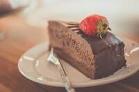 Chocolates amargos, com maior adição de cacau, possuem menor quantidade de açúcar