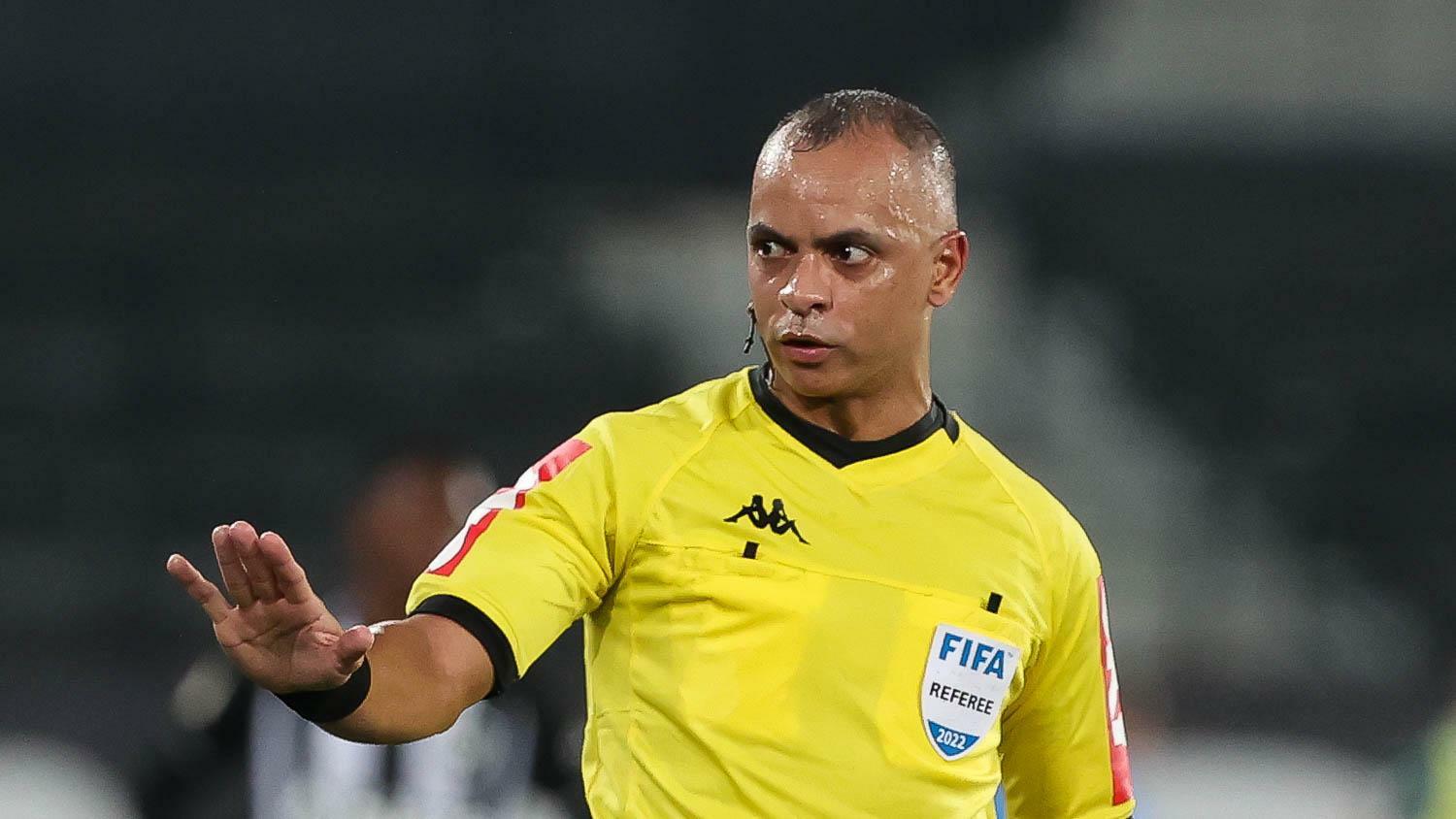 rbitro de Paysandu x Brusque  o mesmo do acesso bicolor | Esportes | QTU Notícias