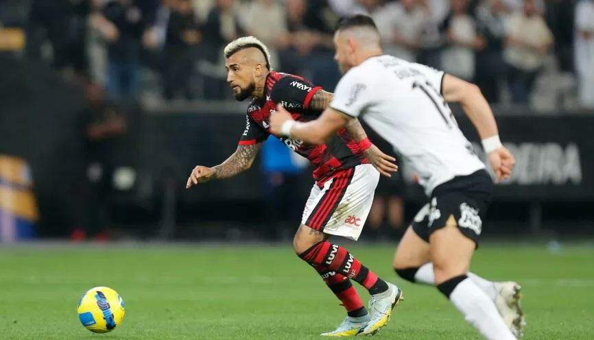 Futebol ao vivo: Jogos de hoje (19/10) onde assistir + horário das