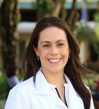 A médica especialista em oncologista clínica, Larissa Mota, detalha sobre o assunto