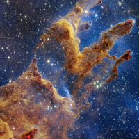 Essa mesma cena já foi fotografada pelo telescópio Hubble, capturada em 1995 e 2014.