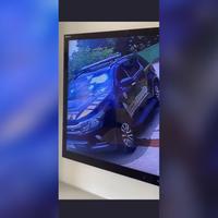 Ex-deputado filmou o estado em que o carro da Polícia Federal ficou após ser atingido