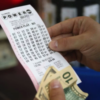 Em 2016, a Powerball sorteou US$ 1,586 bilhão, quase R$ 8,5 bilhões na atual cotação, o maior prêmio da história de todas as loterias do mundo