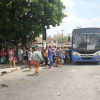 Ônibus estão voltando de Belém para Mosqueiro com super lotação
