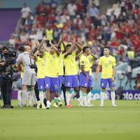 Brasil comemora vitória sobre a Sérvia, pela estreia na Copa do Mundo