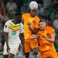 Holanda encara o Catar na luta por uma vaga nas oitavas  da Copa