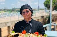 Danny Silva, uma cozinheira que é considerada de "Mão Cheia"