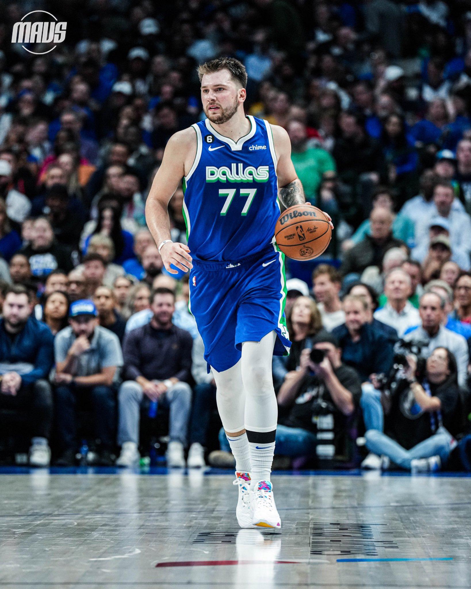 Pistons x Mavericks onde assistir ao vivo e o horário do jogo de hoje