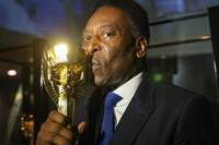 Pelé é o único jogador que conquistou três Copas do Mundo