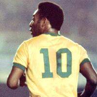 Pelé fez primeiro, confira vídeo comparando lances de craques do