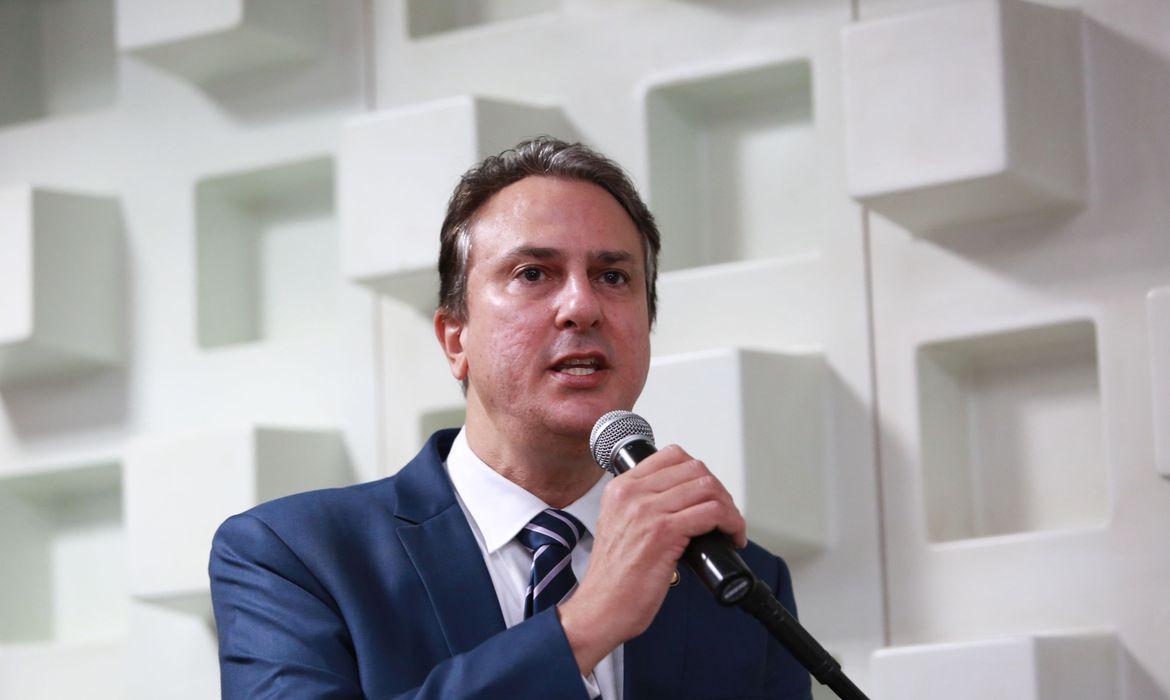 Camilo diz que governo quer discutir com setores prejudicados pelo fim da 6X1