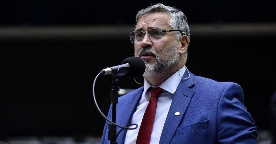 Vamos manter a urgência para que o projeto (6x1) seja tratado com prioridade, diz Paulo Pimenta