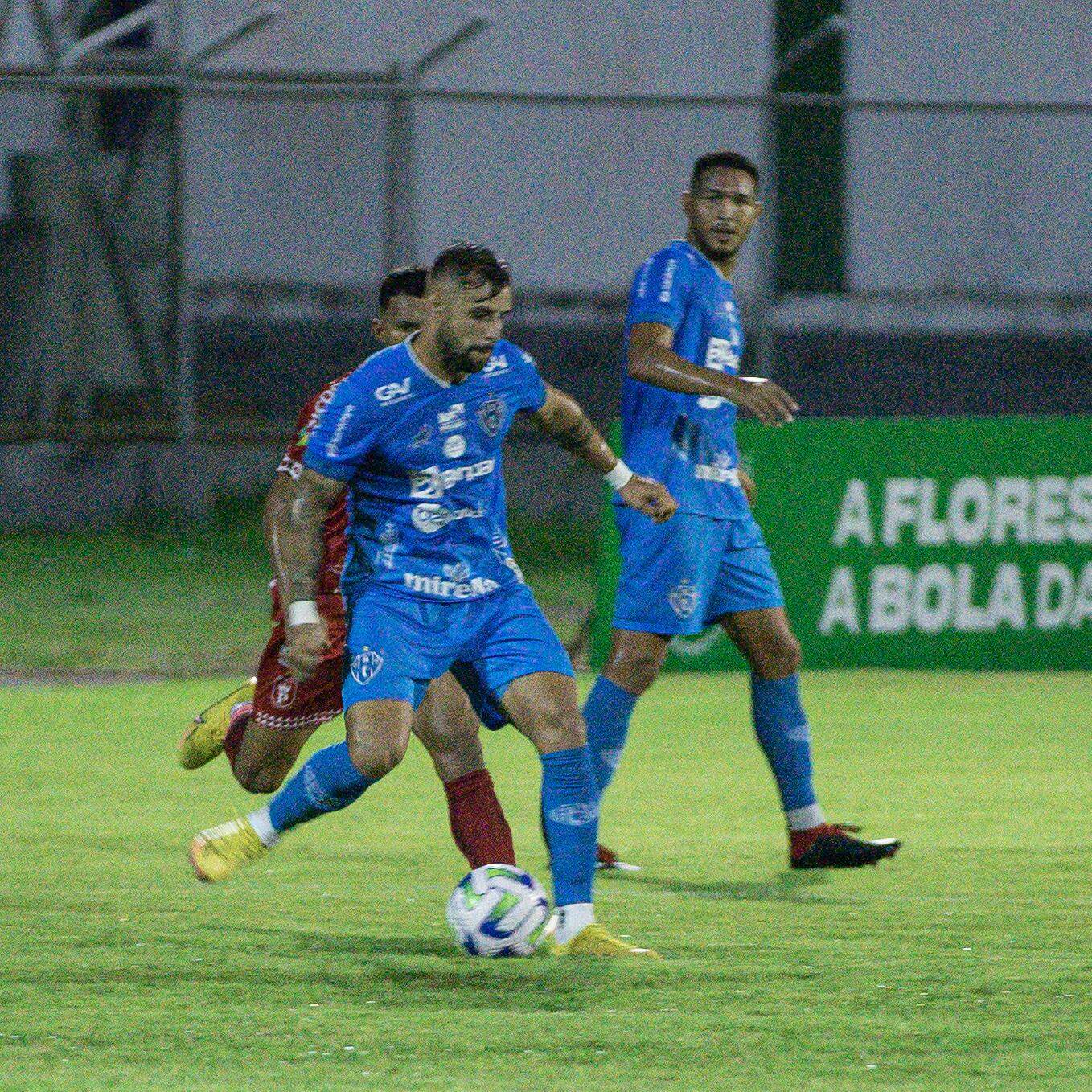Em jogo sem emoções e um atleta expulso, Paysandu empata com Princesa do Solimões pela Copa Em jogo sem emoções e um atleta expulso, Paysandu empata com Princesa do Solimões pela Copa