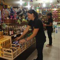 Rede de lojas de bombons regionais vai fabricar 24 mil doces para o período da Páscoa