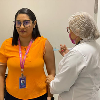 A enfermeira Ana Carolina Valino, do Centro de Informação Estratégica de Vigilância em Saúde da Sesma, já garantiu a imunização contra a monkeypox.