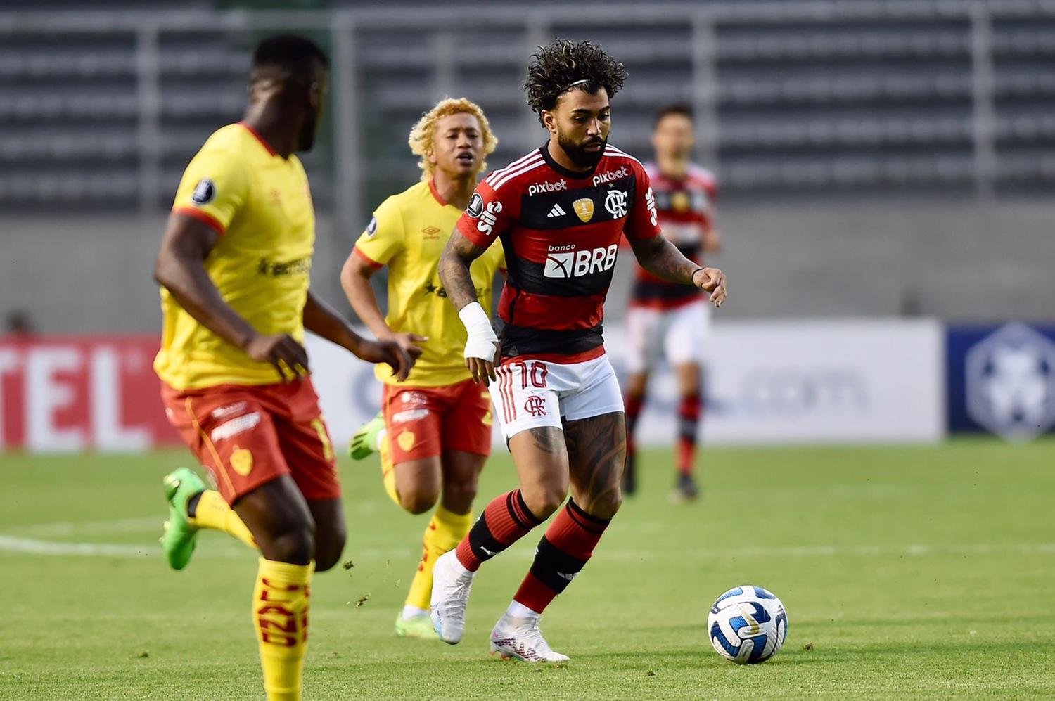 Jogo do Flamengo hoje na Libertadores: onde assistir, que horas vai ser e  escalações - Lance!