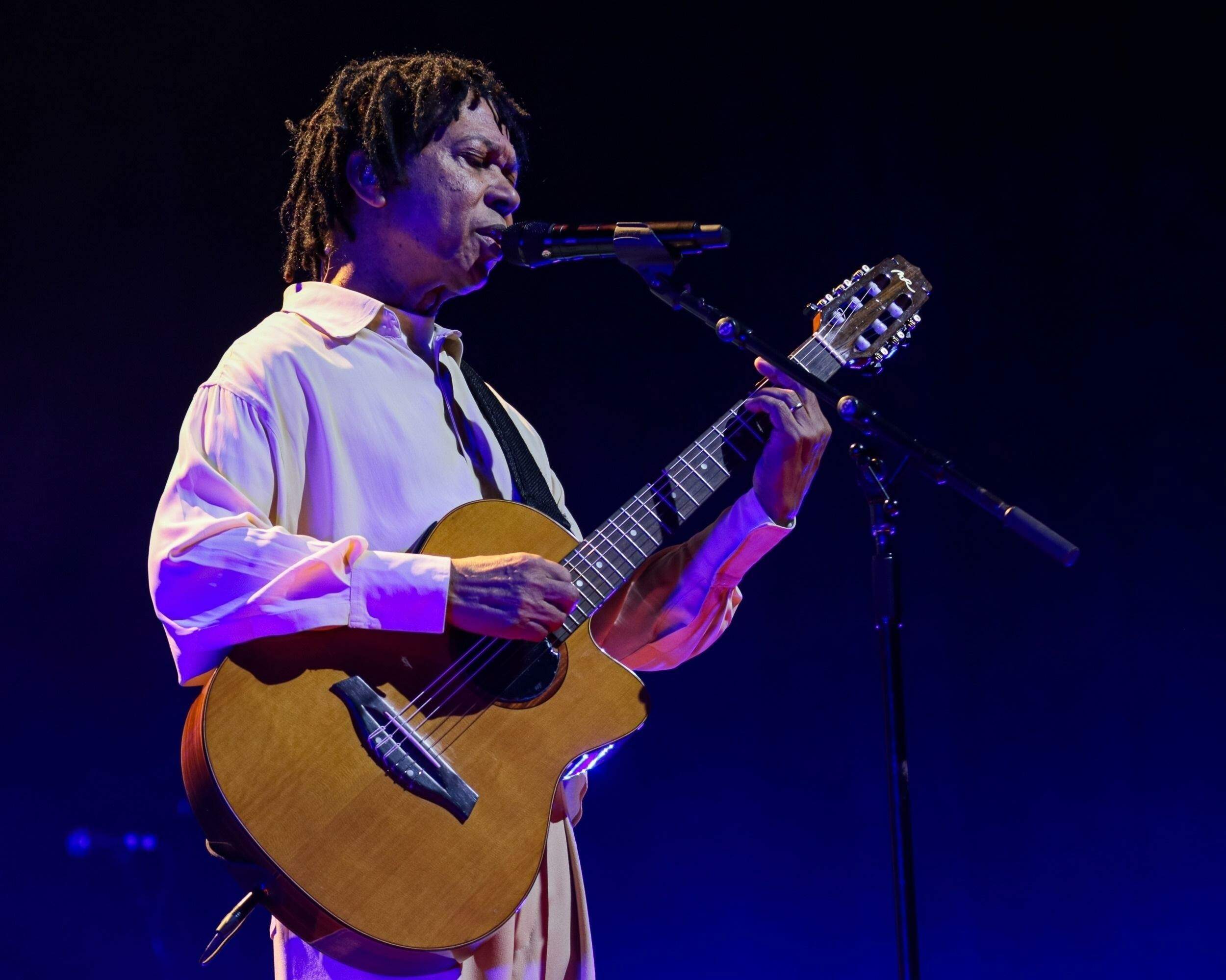 Luisa Sonza e Gabi Melim curtem show de Djavan em São Paulo Cultura O Liberal