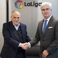 Javier Tebas, Presidente da La Liga, ao lado do Embaixador do Brasil na Espanha, Orlando Leite RIbeiro