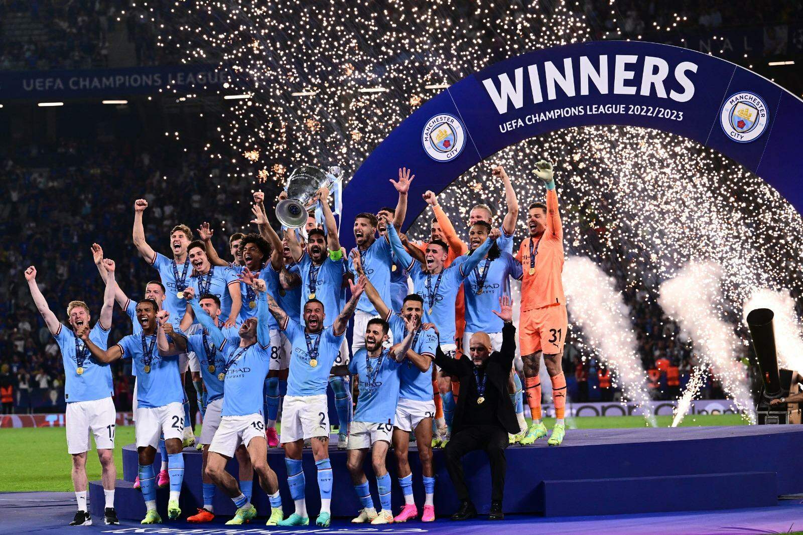 GOAL Brasil on X: O Manchester City é campeão da UEFA Champions League! 🎆  Com a vitória por 1 a 0 contra a Inter, o clube inglês garante sua primeira  taça! 🏴󠁧󠁢󠁥󠁮󠁧󠁿🏆