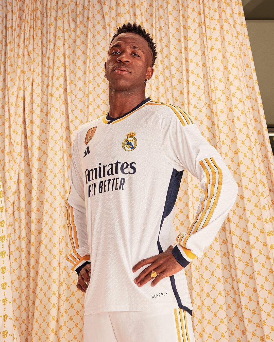 Com Vini Jr de modelo, Real Madrid lança novo uniforme para a temporada