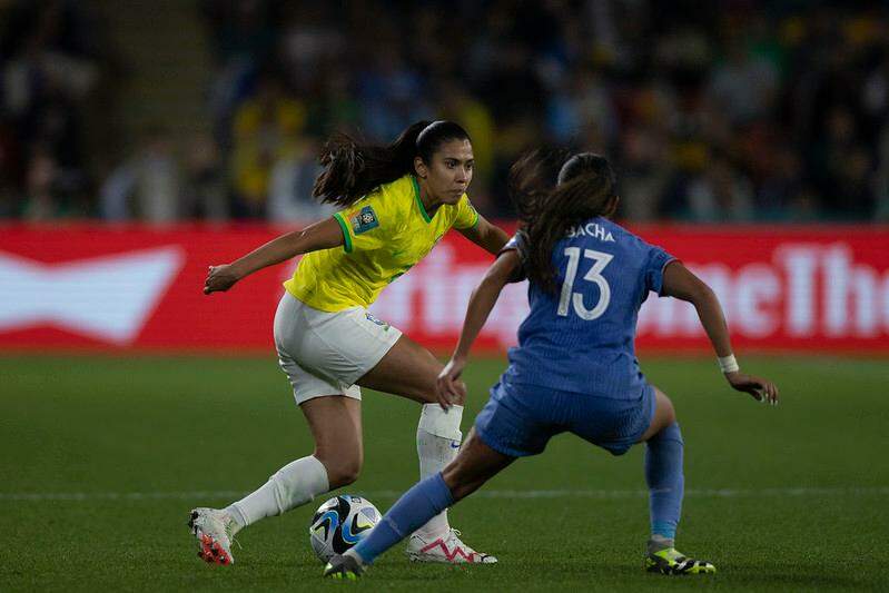 Na Copa do Mundo Feminina, Brasil perde para a França