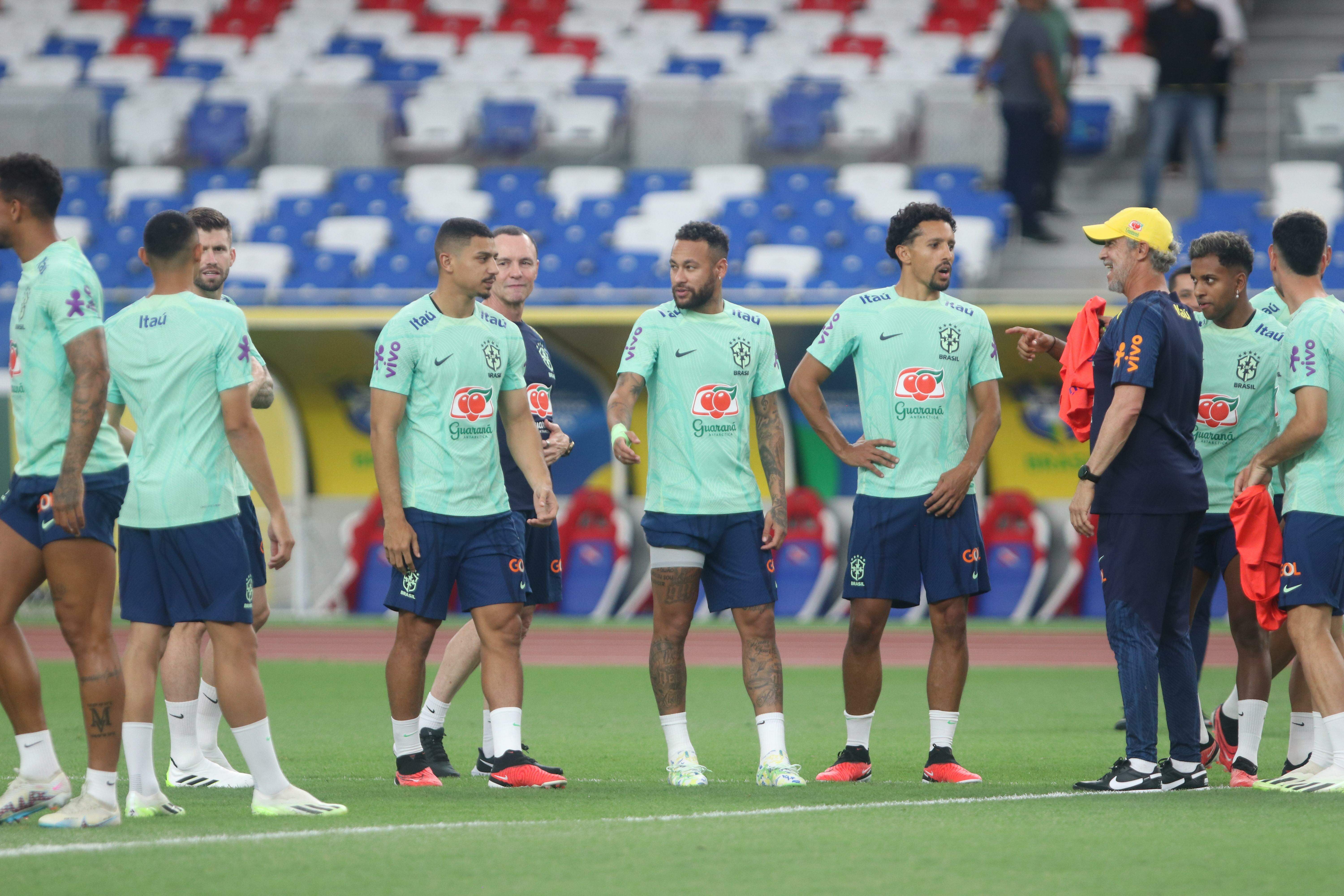 Team Brazil 🇧🇷 on X: O Uniforme Oficial da Seleção Brasileira