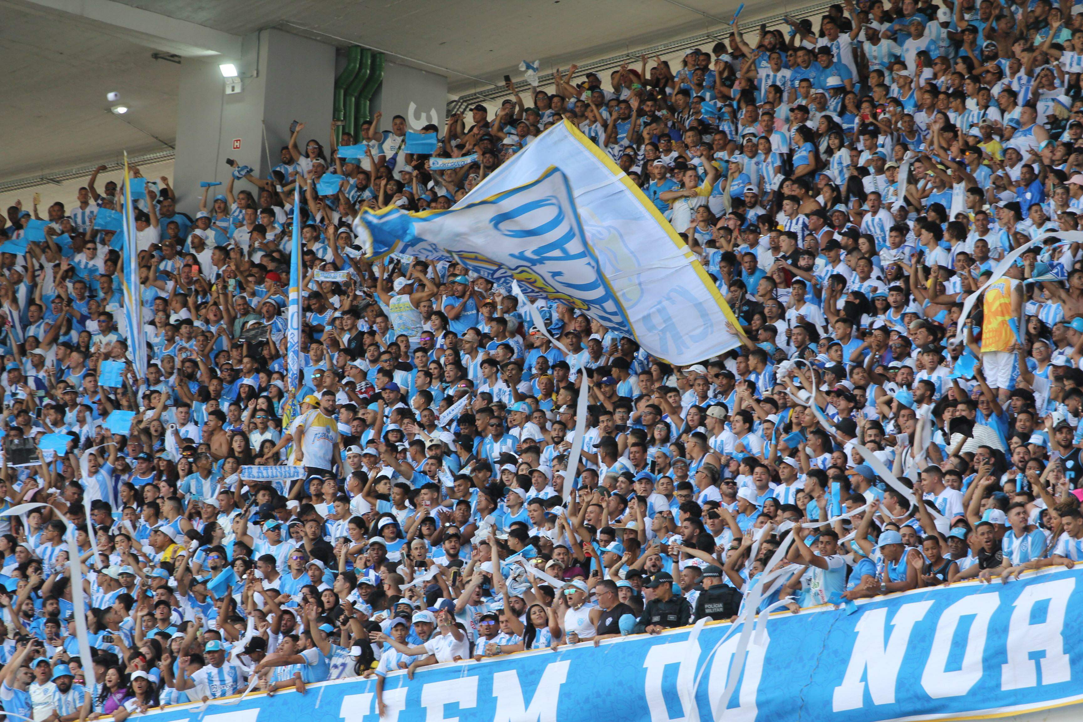 Time que já foi campeão não sai da 5ª divisão e torcida invade campo