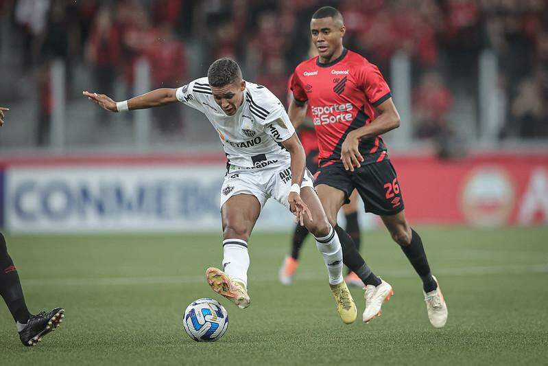 Jogos de futebol hoje, sábado, 23; onde assistir ao vivo e horário