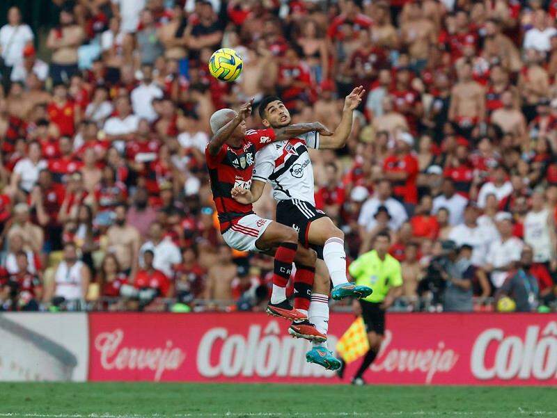 São Paulo x Corinthians ao vivo pelo Brasileirão: onde assistir online, que  horas é o jogo e escalações para o jogo deste sábado - Fator Click